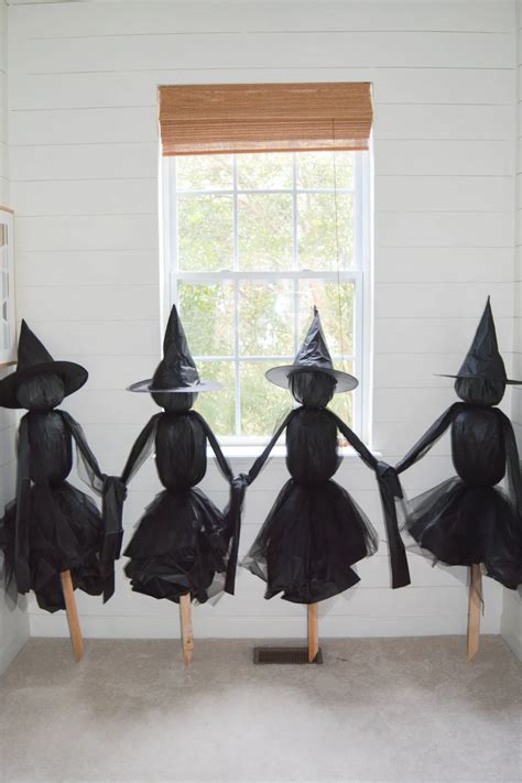 Dazzling face witch halloween decoration set